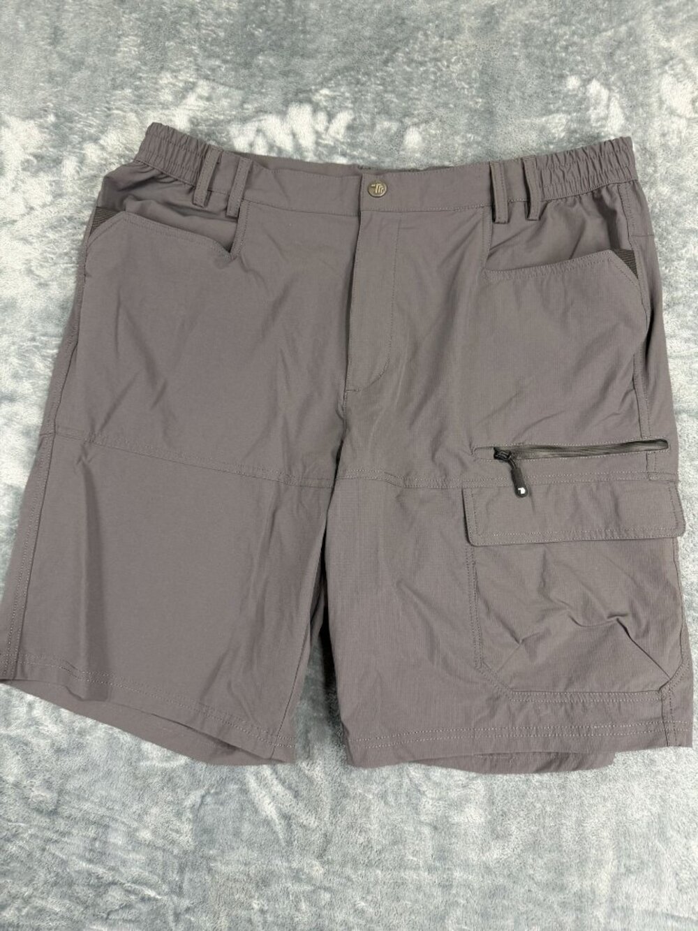 Outdoor Sports Mens Gray Cargo Shorts 38
